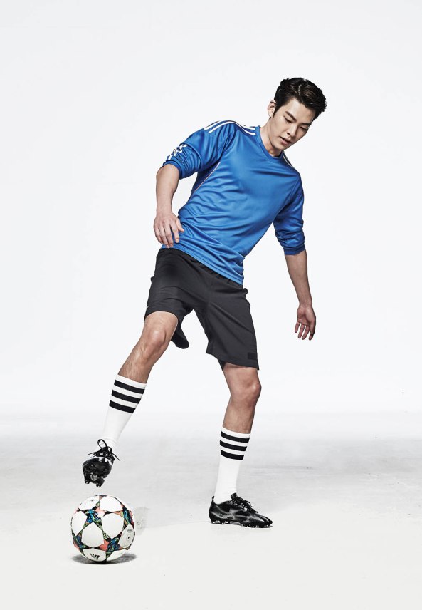  Kim Woo Bin يظهر سحره الرياضي من خلال صور من وراء كواليس اعلان Powerade  62656-328369